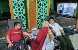 Stok Darah Terancam Turun Saat Ramadan, PMI Bojonegoro Gelar Donor Darah di Masjid Malam Hari