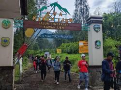 Kawah Ijen Banyuwangi Dibuka Usai Insiden Pendaki Tersesat 30 Jam, Pengelola Perketat Pengawasan