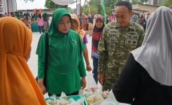 KDKMP Belum Beroperasi Penuh, Bazar UMKM dan Pasar Murah di Desa Agom Diserbu Warga