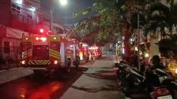 Kebakaran Landa Lantai 12 Hotel Grand Arkenzo Semarang, Api Berasal dari Mesin Boiler