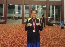 Atlet Tinju Putri TTU Ignasia Indry Lolos Seleksi Kejuaraan Asia