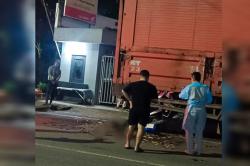 Pulang Kerja Hantam Truk Parkir di Jalan Raya Bojonegoro, Seorang Pemotor Meninggal Dunia