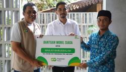 Wujudkan Kepedulian Sosial, Pegadaian Serahkan Mobil Siaga dan Paket Sembako di Pangandaran