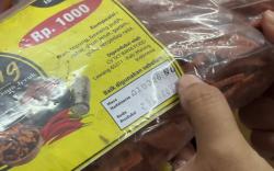 Dinas Kesehatan Lumajang Temukan Produk Kedaluwarsa dan Izin Edar Bermasalah Masih Dijual