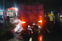 Tragis Pemotor di Kulonprogo Tewas Tabrak Truk Berhenti