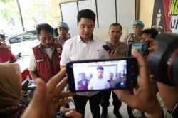 Komplotan Maling Brankas di TPI Sidoarjo Dibekuk, Berbekal Revolver Rakitan dan Nomor Polisi Palsu