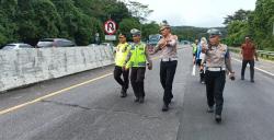 Tabrak 9 Kendaraan di Tol Cipularang, Sopir Truk Overload 25 Ton Resmi Jadi Tersangka