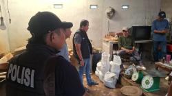 Polisi Geledah Gudang Penampungan Timah Ilegal di Merawang, 782 Kg Pasir Timah Diamankan