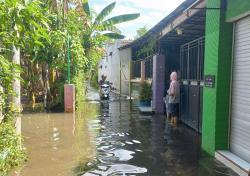 Pintu Air Tidak Berfungsi, Banjir di Leces Probolinggo Masuk Hari Ketiga