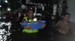 Banjir Cilegon Capai 1,2 Meter, Bayi hingga Lansia Dievakuasi dari Rumah Terendam