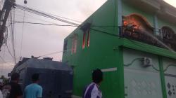 Ledakan dari Lantai 2 Diduga Picu Kebakaran Rumah di Doyo Grand