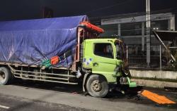 Pengendara Motor Tewas dalam Kecelakaan Beruntun di Jalan Raya Taman Sidoarjo