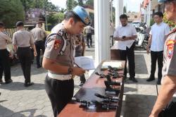 Antisipasi Penyalahgunaan, Senpi Dinas Anggota Polres Probolinggo Kota Diperiksa