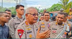 Dialog Humanis Wakapolda Papua Barat Daya Dengan Keluarga Korban, Massa Buka Blokade Jalan