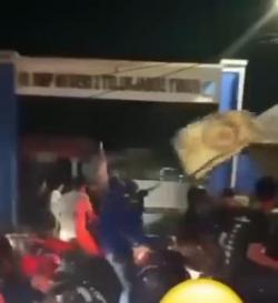 Usai Nobar Bola, Rombongan Remaja Konvoi dan Diduga Rusak Pagar SMPN 2 Telukjambe Timur