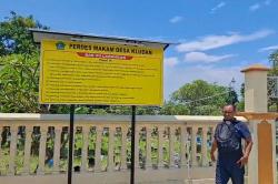 Puluhan Nisan Dicoret Silang Merah, Perdes Makam di Kludan Tanggulangin Sidoarjo Picu Polemik