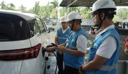 Mudik Lebaran Makin Ramai Kendaraan Listrik, PLN Lampung Siapkan 67 SPKLU di Jalur Tol