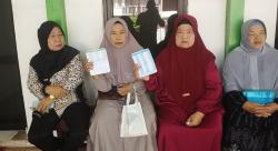Tabungan Lebaran Tak Bisa Dicairkan, Ratusan Ibu-ibu Geruduk Kantor LKM Akhlakul Karimah di Cibinong