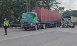 Operasi Ketupat Candi 2026, Polda Jateng Lakukan Penyekatan Kendaraan Berat Bersumbu Tiga