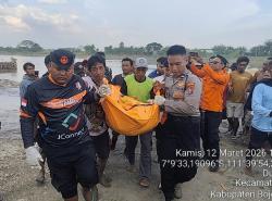 Korban Tenggelam di Bengawan Solo Bojonegoro Ditemukan 6,6 Kilometer dari Lokasi Awal