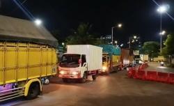 Ratusan Truk Ekspedisi Mulai Menyeberang ke Sumatera Lewat Pelabuhan Ciwandan Jelang Mudik Lebaran