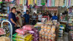 Polres TTU Bersama Satgas Saber Harga Sidak Minyak Goreng di Pasar Baru Kefamenanu