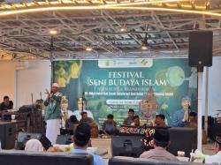 Festival Seni Budaya Islam Meriahkan Ramadan di Karawang, Hadirkan Bah Emuk dan Seni Topeng Golek