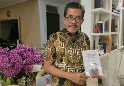 Integritas Jaksa Dimulai dari Rumah, Pesan Kuat Mantan Wakil Jaksa Agung Lewat Karya Bukunya