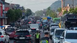 Arus Mudik Jalur Trans Sulawesi Meningkat, Kendaraan Padat Merayap di Pangkep