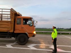 Truk Besar Dilarang Melintas saat Arus Mudik Lebaran, Kecuali Ini