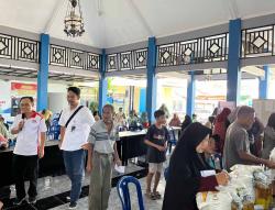 Jelang Idulfitri, Bulog Salurkan Bantuan Pangan di Wilayah Banyumas Raya