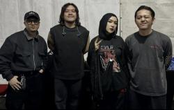 Moshing di Konser Musik: Terlihat Keras, tapi Penuh Solidaritas