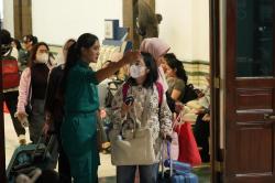 Stasiun Pantura Jateng Mulai Dipadati Pemudik, Penumpang Turun Lebih Banyak