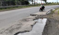 Awas! Banyak Jalan Arteri Berlubang, Pemudik Harus Waspada