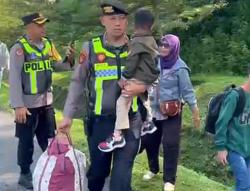 Kisah Haru di Jalur Mudik, Sulaiman dan Keluarga Bertemu Sang Adik Setelah Terpisah 13 Tahun