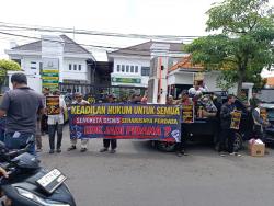 Pendemo Tuding Kasi Pidum Kejari Sidoarjo Arogan, Ini Penyebabnya