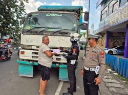 Tertibkan Angkutan Barang, Polisi Sidoarjo Kedepankan Teguran Humanis
