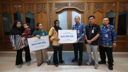 Serahkan Santunan JKM Bagi Ahli Waris Pekerja Rentan, Respati Ardi : Mereka Pahlawan Masyarakat