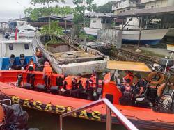 Jatuh dari Tebing, Korban Belum Ditemukan