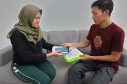 Sewa iPhone di Taman Sidoarjo Laris Manis Jelang Lebaran, Jadi Andalan Dokumentasi Liburan