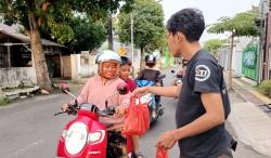 IJTI Pokja Nganjuk Berbagi Takjil, Wujud Kepedulian Insan Jurnalis di Bulan Suci