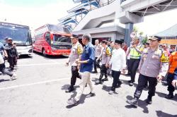 Arus Mudik Ketapang–Gilimanuk Dipantau Ketat, Antrean Masih Terjadi hingga 9 Km Jelang Lebaran