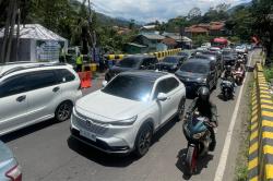 Lonjakan Arus Mudik H-2 di Nagreg, Polisi 3 Kali Terapkan One Way Sepenggal