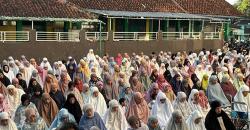 Ribuan Warga Muhammadiyah Cianjur Gelar Salat Idulfitri di Enam Titik, Tekankan Ketakwaan