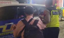 Kisah Pemudik Tunanetra, Terharu Diantar Polisi Naik Turbo sampai Kampung Halaman Pemalang