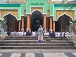 Wabup Bojonegoro Salat Idulfitri di Masjid Darussalam, Paparkan Capaian dan Target Pembangunan