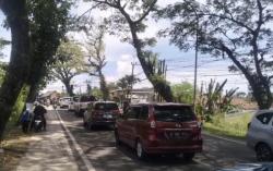 Sempat Macet Parah, Jalan Rangkasbitung-Pandeglang Dipenuhi Kendaraan Menuju Wisata Banten Selatan