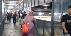 Jelang Puncak Arus Balik, Penumpang Pejalan Kaki dan Kendaraan Padati Merak