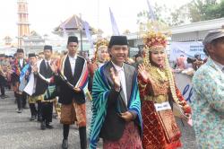 Midang Morge Siwe, Tradisi Arak-arakan Warga Kayuagung yang Jadi Kebanggaan Kabupaten OKI