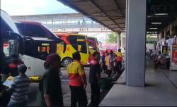 Arus Balik Memuncak! Pemudik Pejalan Kaki di Merak Ramai Pilih Naik Bus